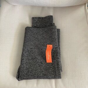 Colsie Leggings in Gray